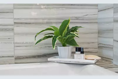 [Address not provided], Miami Beach, FL 33139 - Photo 19