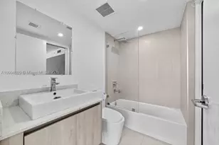 13800 Highland, North Miami Beach, FL 33181 - Photo 15