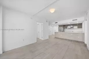13800 Highland, North Miami Beach, FL 33181 - Photo 5
