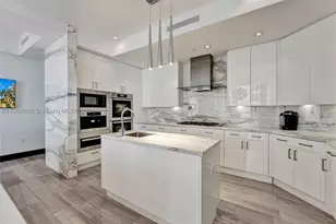 17749 Collins, Sunny Isles Beach, FL 33160 - Photo 37
