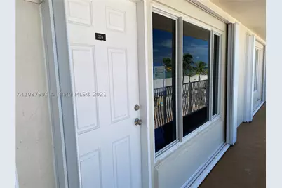 300 Oregon #204, Hollywood, FL 33019 - Photo 19