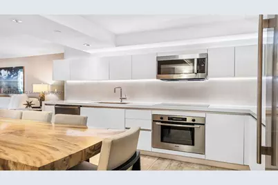 102 24th #904, Miami Beach, FL 33139 - Photo 15