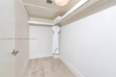 102 24th #1019, Miami Beach, FL 33139 - Photo 7