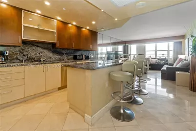 100 Lincoln #1533, Miami Beach, FL 33139 - Photo 9