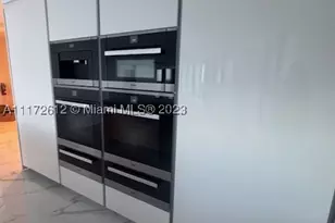 18555 Collins, Sunny Isles Beach, FL 33160 - Photo 21