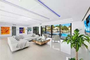 1025 Diplomat, Hollywood, FL 33019 - Photo 7