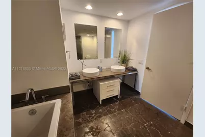 485 Brickell #2504, Miami, FL 33131 - Photo 9