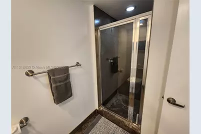 485 Brickell #2504, Miami, FL 33131 - Photo 15