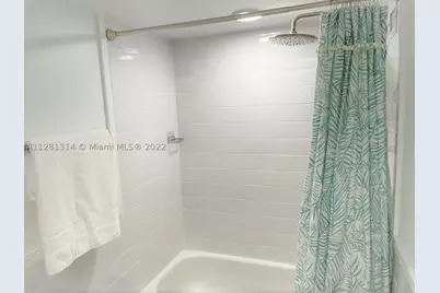 5161 Collins #404, Miami Beach, FL 33140 - Photo 11