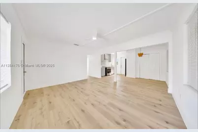 782 E 37th, Hialeah, FL 33013 - Photo 7