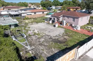 782 E 37th, Hialeah, FL 33013 - Photo 35