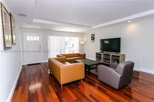 951 Washington, Hollywood, FL 33019 - Photo 15