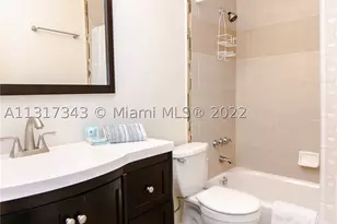 951 Washington, Hollywood, FL 33019 - Photo 13