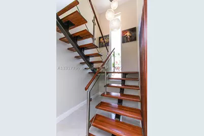1022 Adams, Hollywood, FL 33019 - Photo 15