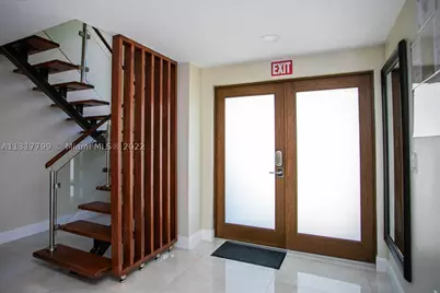 1022 Adams, Hollywood, FL 33019 - Photo 9