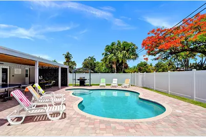 1301 Rodman, Hollywood, FL 33019 - Photo 1