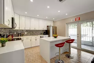 825 Harrison, Hollywood, FL 33019 - Photo 9