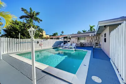 825 Harrison, Hollywood, FL 33019 - Photo 31