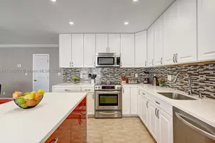 825 Harrison, Hollywood, FL 33019 - Photo 11