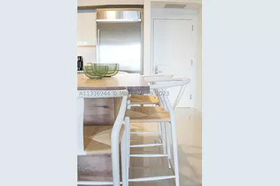 1300 Brickell Bay #1608, Miami, FL 33131 - Photo 7