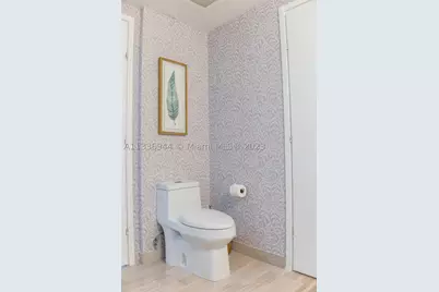 1300 Brickell Bay #1608, Miami, FL 33131 - Photo 15