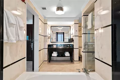 4391 Collins #1911/1909/1910/1912, Miami Beach, FL 33140 - Photo 21