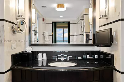 4391 Collins #1911/1909/1910/1912, Miami Beach, FL 33140 - Photo 11