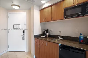 18001 Collins, Sunny Isles Beach, FL 33160 - Photo 15