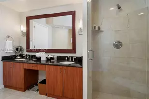 18001 Collins, Sunny Isles Beach, FL 33160 - Photo 11