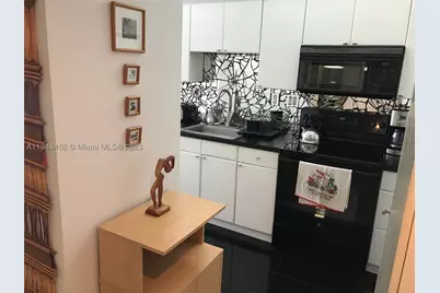 100 Lincoln #1007, Miami Beach, FL 33139 - Photo 15