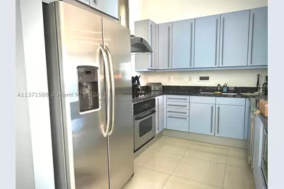 2301 Collins #1626, Miami Beach, FL 33139 - Photo 9