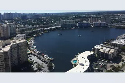 [Address not provided], Hallandale Beach, FL 33009 - Photo 3