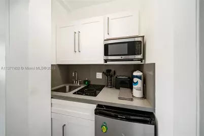 7300 Ocean #110, Miami Beach, FL 33141 - Photo 13