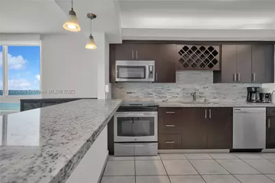 5401 Collins #601, Miami Beach, FL 33140 - Photo 27