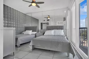 5401 Collins, Miami Beach, FL 33140 - Photo 21