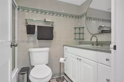 5401 Collins #601, Miami Beach, FL 33140 - Photo 23