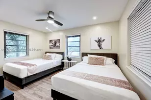 801 Harrison, Hollywood, FL 33019 - Photo 29