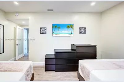 801 Harrison, Hollywood, FL 33019 - Photo 31