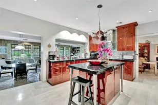 4716 University, Coral Gables, FL 33146 - Photo 7