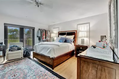 4716 University, Coral Gables, FL 33146 - Photo 15