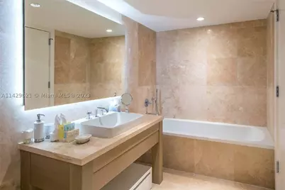 102 24th #1108, Miami Beach, FL 33139 - Photo 7