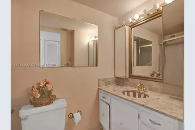 18051 Biscayne #304, Aventura, FL 33160 - Photo 19