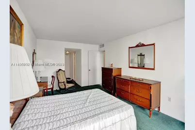 18051 Biscayne #304, Aventura, FL 33160 - Photo 27