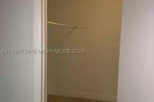 498 NW 165th St, Miami, FL 33169 - Photo 15