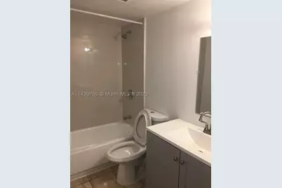 498 NW 165th St #D205, Miami, FL 33169 - Photo 5