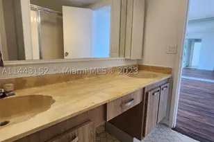 13499 Biscayne, North Miami, FL 33181 - Photo 21