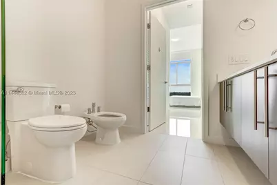 7825 NW 107th #816, Doral, FL 33178 - Photo 17