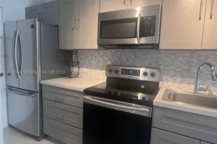 100 Lincoln, Miami Beach, FL 33139 - Photo 1