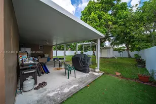925 E 29th, Hialeah, FL 33013 - Photo 23