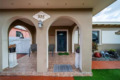 925 E 29th, Hialeah, FL 33013 - Photo 7